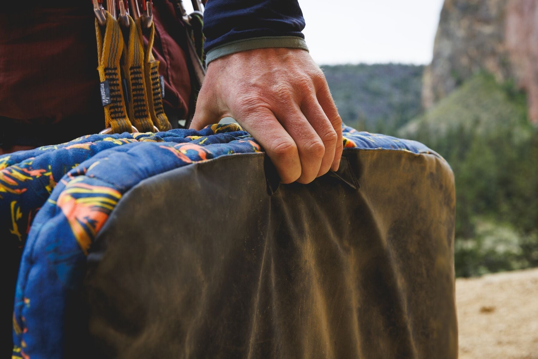 Basecamp™ Foldable Dog Bed (Ruffwear) - SnowPaw Store - Ruffwear - Active Dog Gear