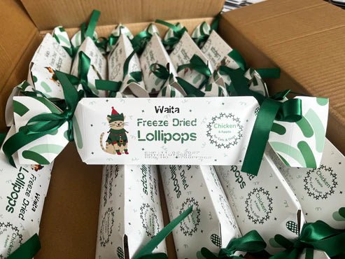Freeze - Dried Christmas Cracker for Dogs (Waita) - SnowPaw Store - Waita - Dog Treats