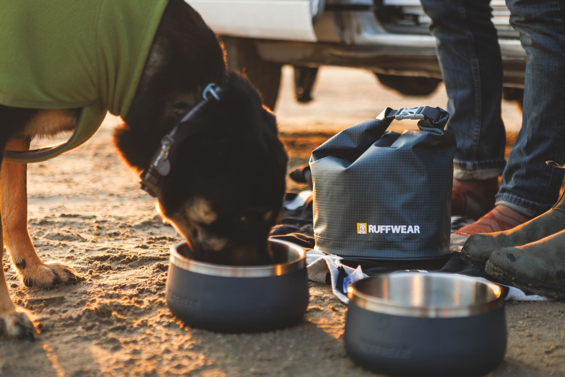 Kibble Kaddie™ Dog Food Carrier (Ruffwear) - SnowPaw Store - Ruffwear - Active Dog Gear