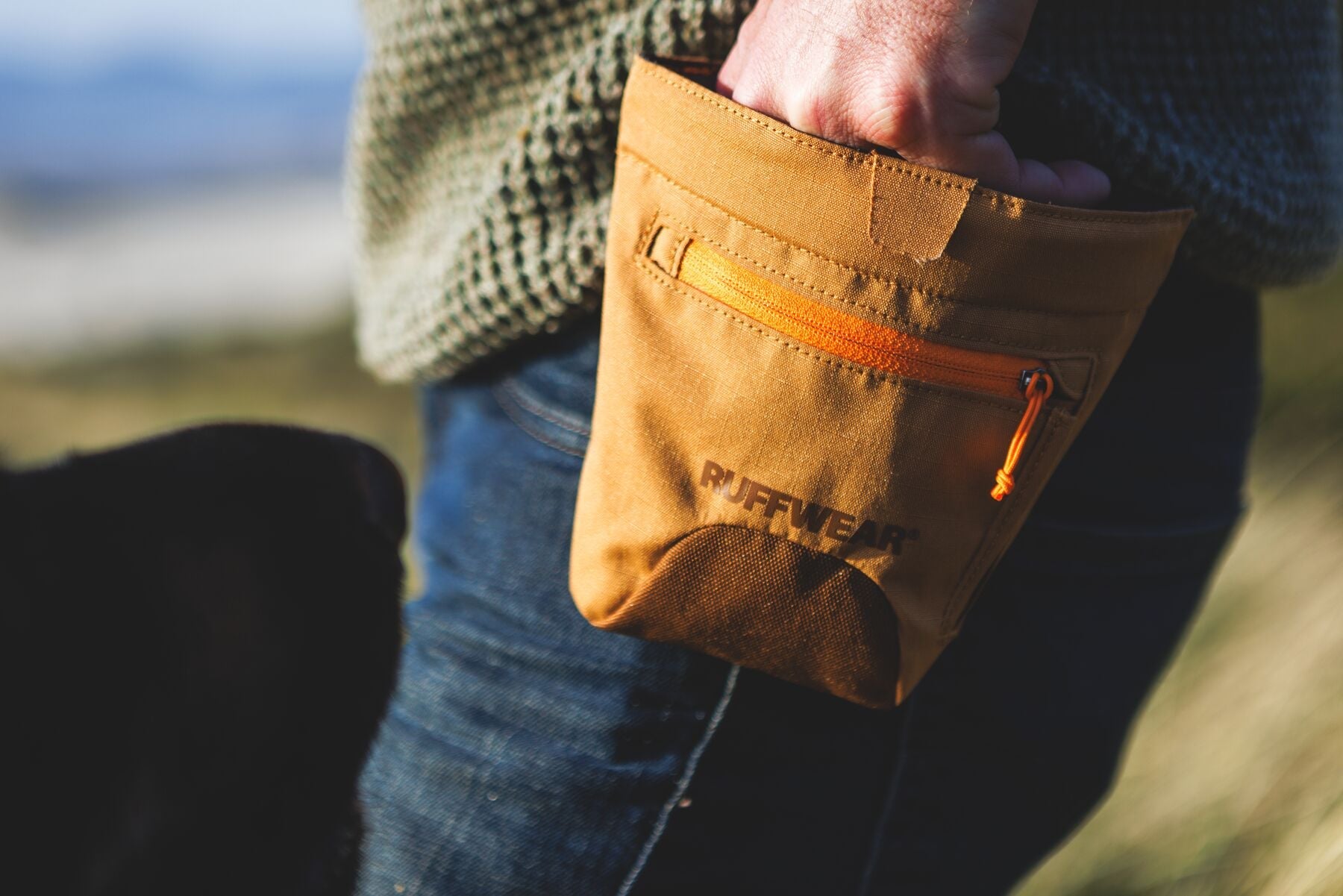 ***New Design*** Treat Trader Bag (Ruffwear) - SnowPaw Store - Ruffwear - Active Human Gear